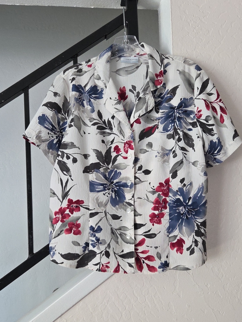 Alfred Dunner White Short-Sleeve Button-Up with Blue and Red Floral Print